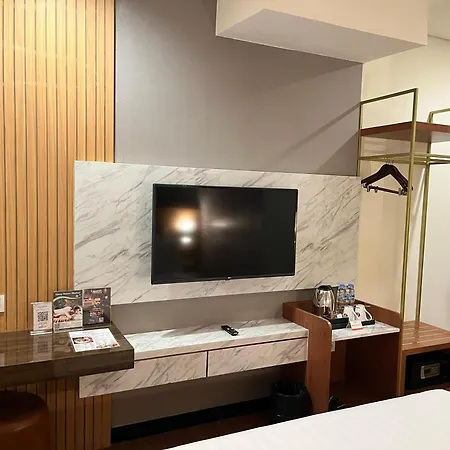 D'Primahotel Airport Jakarta Terminal 3 Wellness Center Tangerang Exterior photo